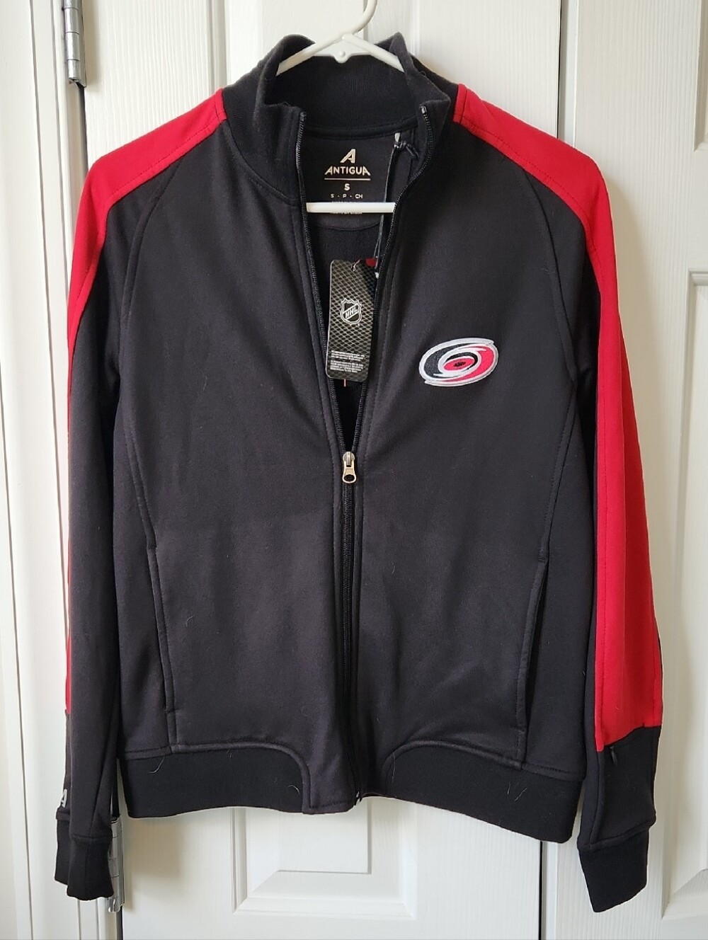 Antigua Black and Red Carolina Hurricanes Lightweight Full-Zip Jacket